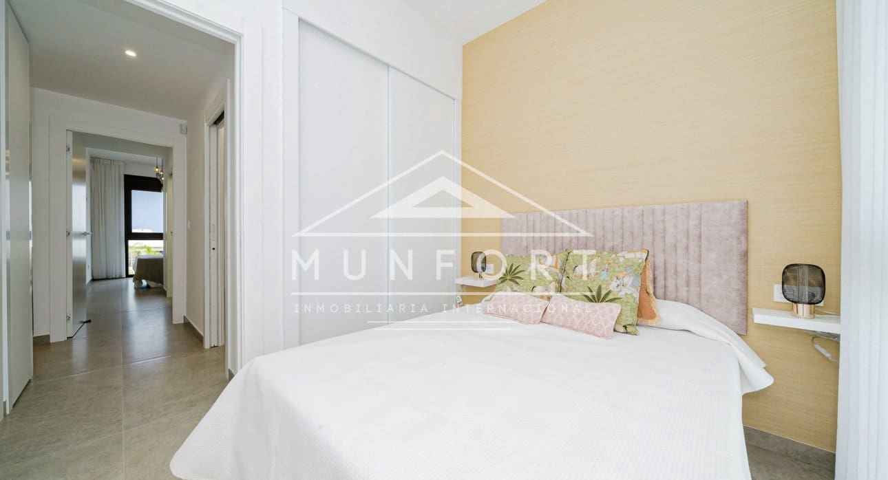 2 sypialnia Bungalow na sprzedaż w Torrevieja z basenem - 285 000 € (Ref: 9270582)