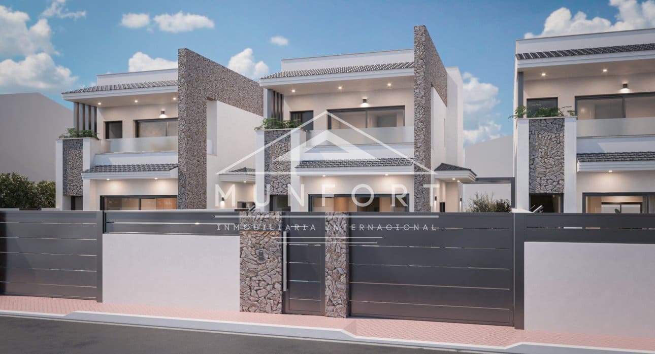 3 slaapkamer Villa te koop in San Pedro del Pinatar met zwembad - € 479.900 (Ref: 9270583)