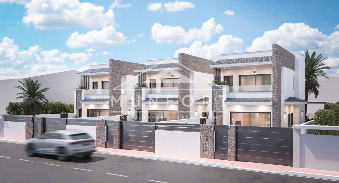 3 slaapkamer Villa te koop in San Pedro del Pinatar met zwembad - € 479.900 (Ref: 9270583)