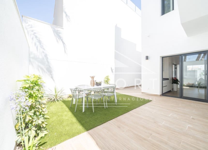 3 chambre Villa/Maison à vendre à San Pedro del Pinatar avec piscine - 479 900 € (Ref: 9270583)