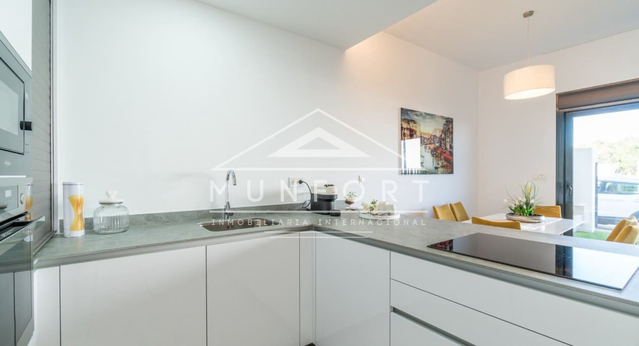 3 soverom Bungalow til salgs i Torrevieja med svømmebasseng - € 289 900 (Ref: 9270587)