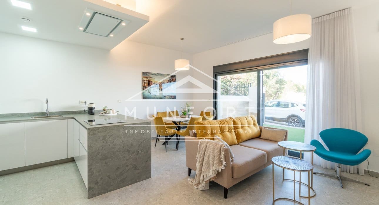 3 soverom Bungalow til salgs i Torrevieja med svømmebasseng - € 289 900 (Ref: 9270587)