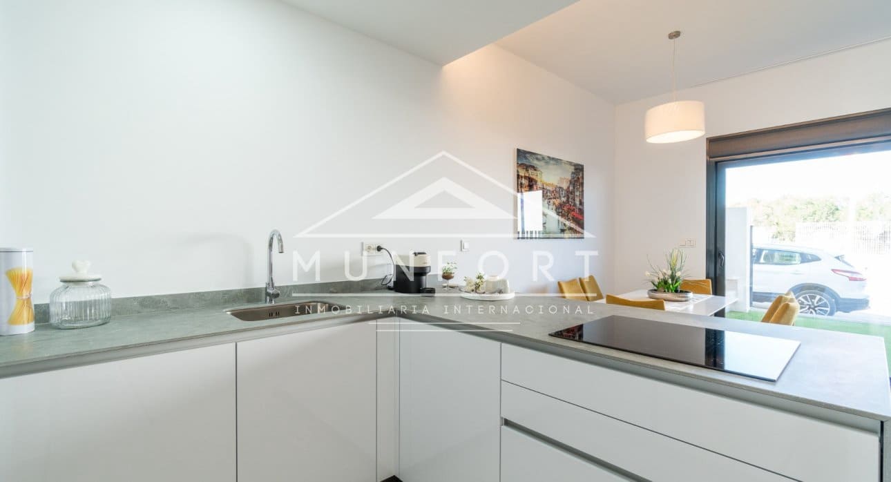 3 soverom Bungalow til salgs i Torrevieja med svømmebasseng - € 289 900 (Ref: 9270587)