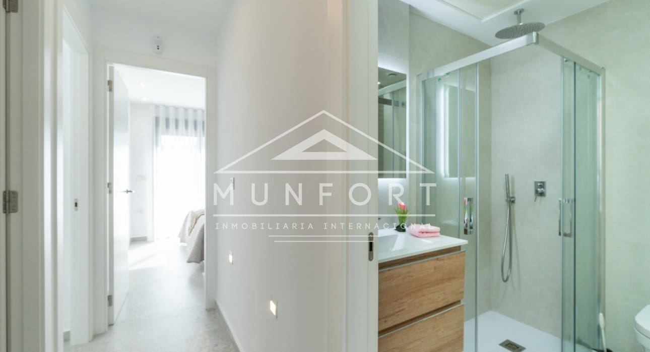 3 soverom Bungalow til salgs i Torrevieja med svømmebasseng - € 289 900 (Ref: 9270587)