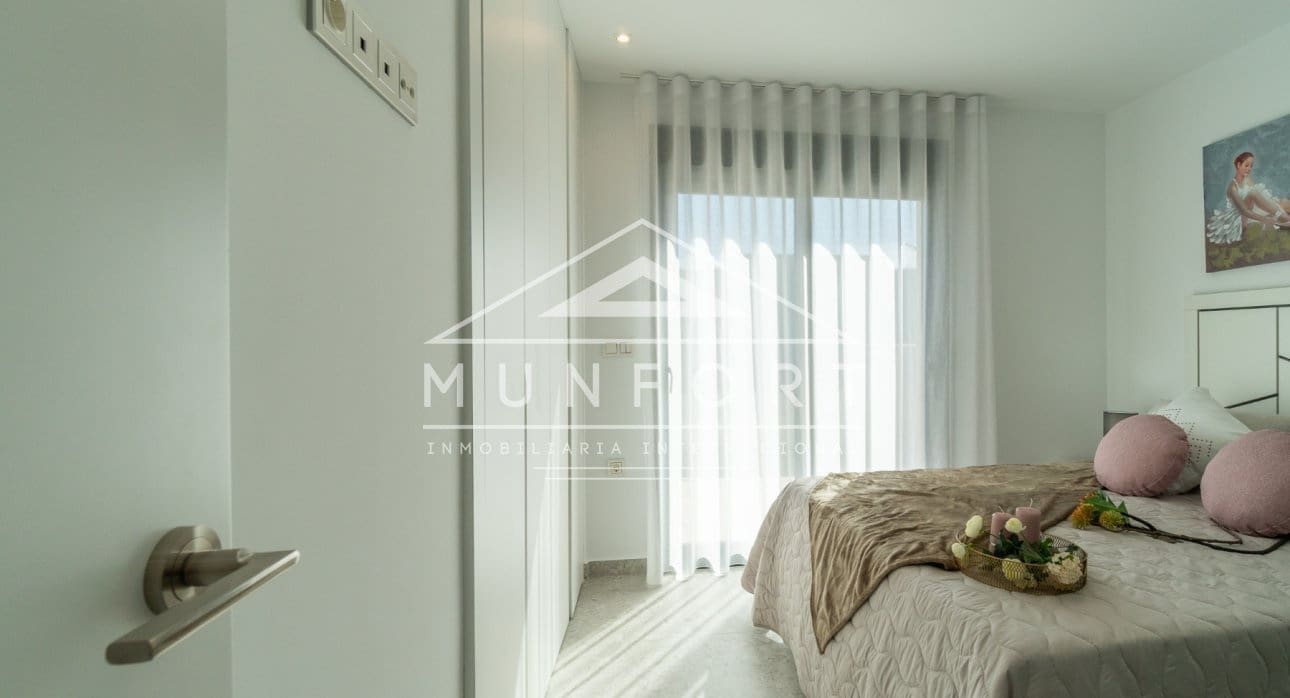 3 soverom Bungalow til salgs i Torrevieja med svømmebasseng - € 289 900 (Ref: 9270587)