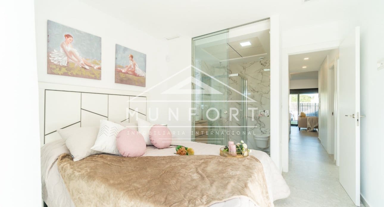 3 soverom Bungalow til salgs i Torrevieja med svømmebasseng - € 289 900 (Ref: 9270587)