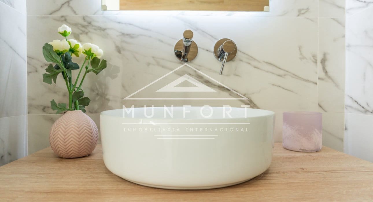 3 soverom Bungalow til salgs i Torrevieja med svømmebasseng - € 289 900 (Ref: 9270587)