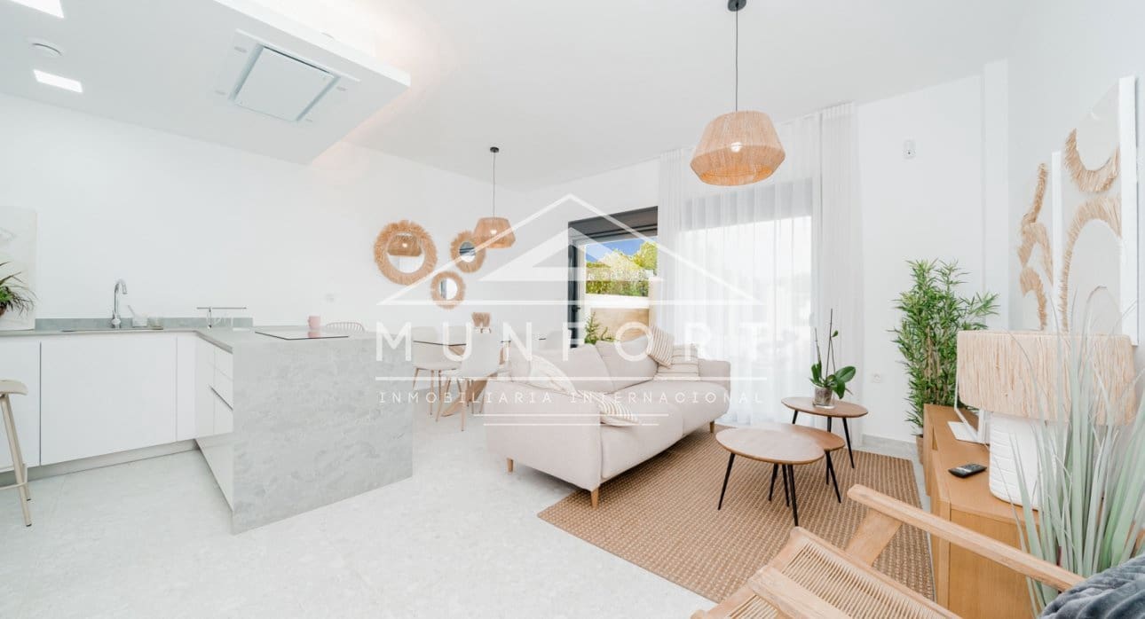 3 soveværelse Bungalow til salg i Torrevieja med swimmingpool - € 289.900 (Ref: 9270587)