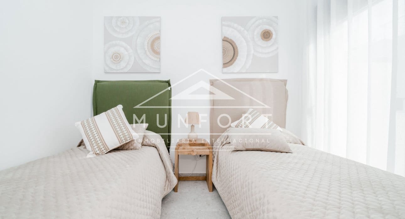 3 soveværelse Bungalow til salg i Torrevieja med swimmingpool - € 289.900 (Ref: 9270587)