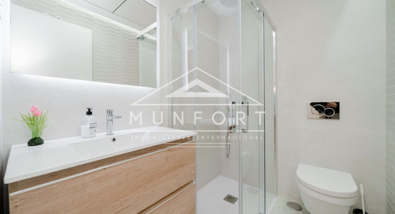 3 soveværelse Bungalow til salg i Torrevieja med swimmingpool - € 289.900 (Ref: 9270587)