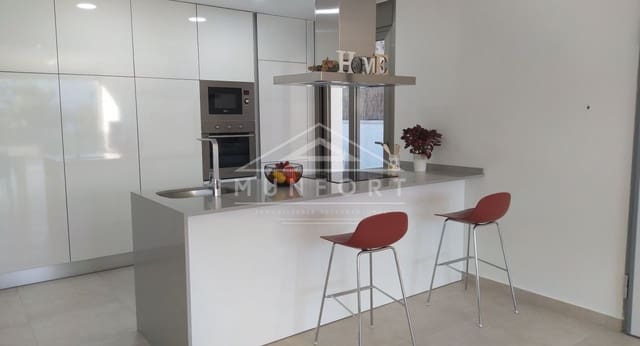 Chalet de 3 habitaciones en Villamartin, Orihuela en venta con piscina - 629.900 € (Ref: 9270589)