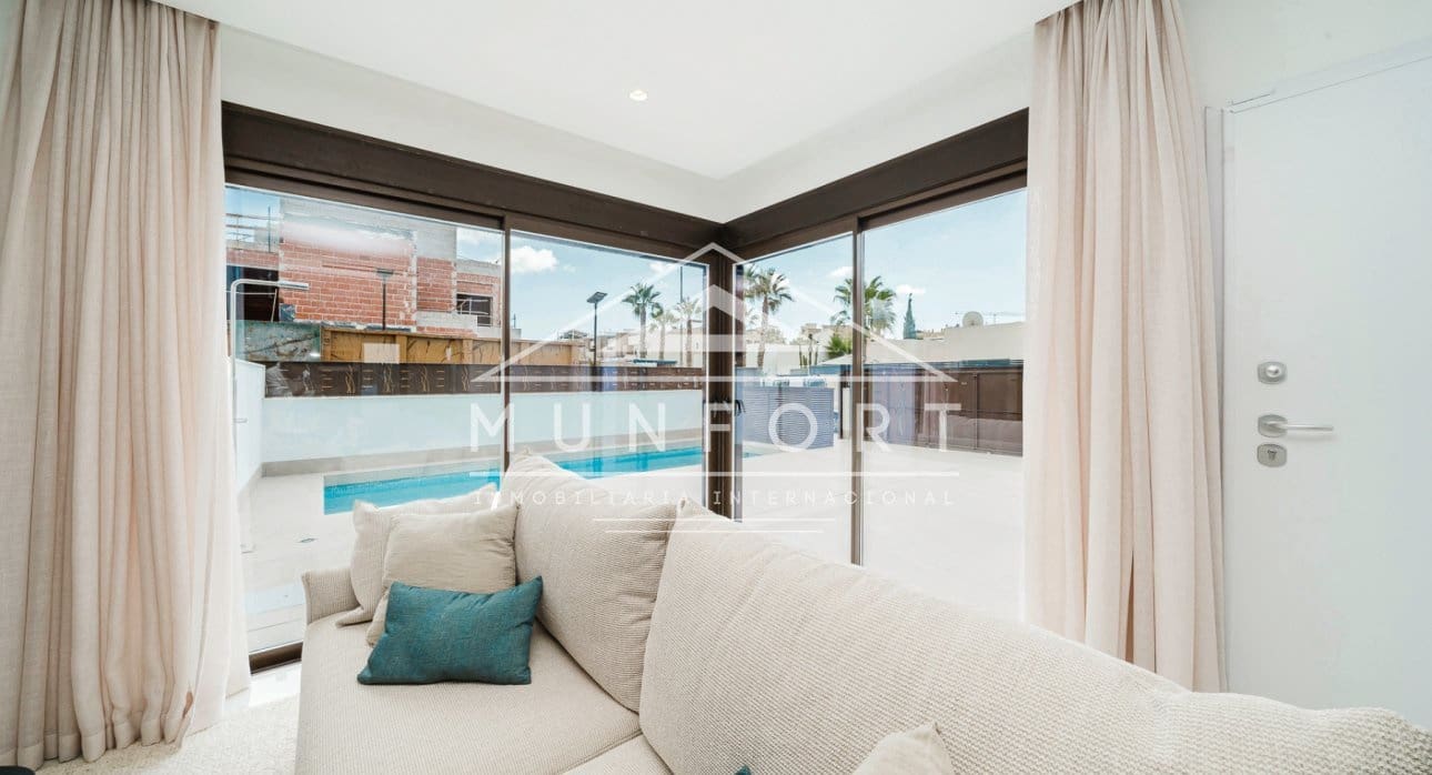 3 chambre Villa/Maison à vendre à Benijofar avec piscine - 455 000 € (Ref: 9270590)