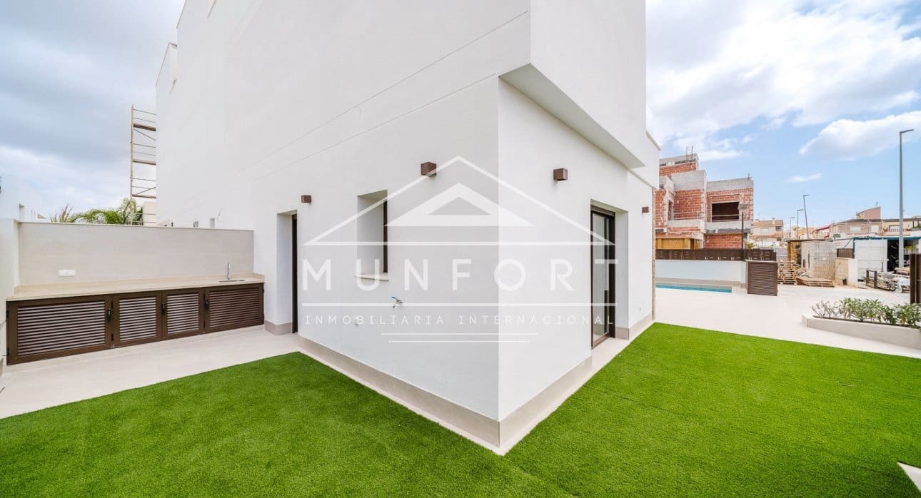 3 chambre Villa/Maison à vendre à Benijofar avec piscine - 455 000 € (Ref: 9270590)