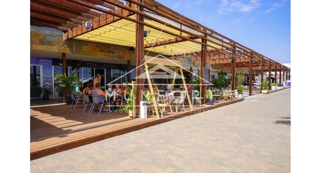 3 slaapkamer Villa te koop in San Pedro del Pinatar ciudad, San Pedro del Pinatar met zwembad - € 569.950 (Ref: 9270598)