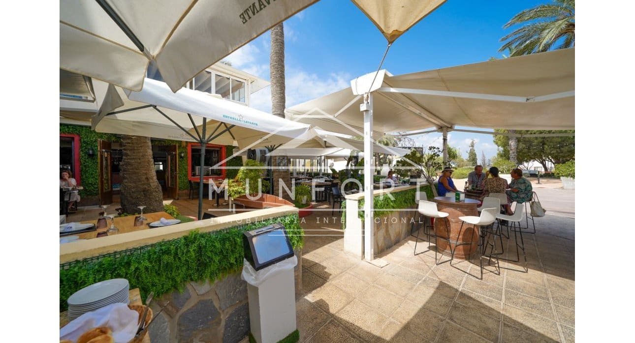 3 slaapkamer Villa te koop in San Pedro del Pinatar met zwembad - € 569.950 (Ref: 9270598)