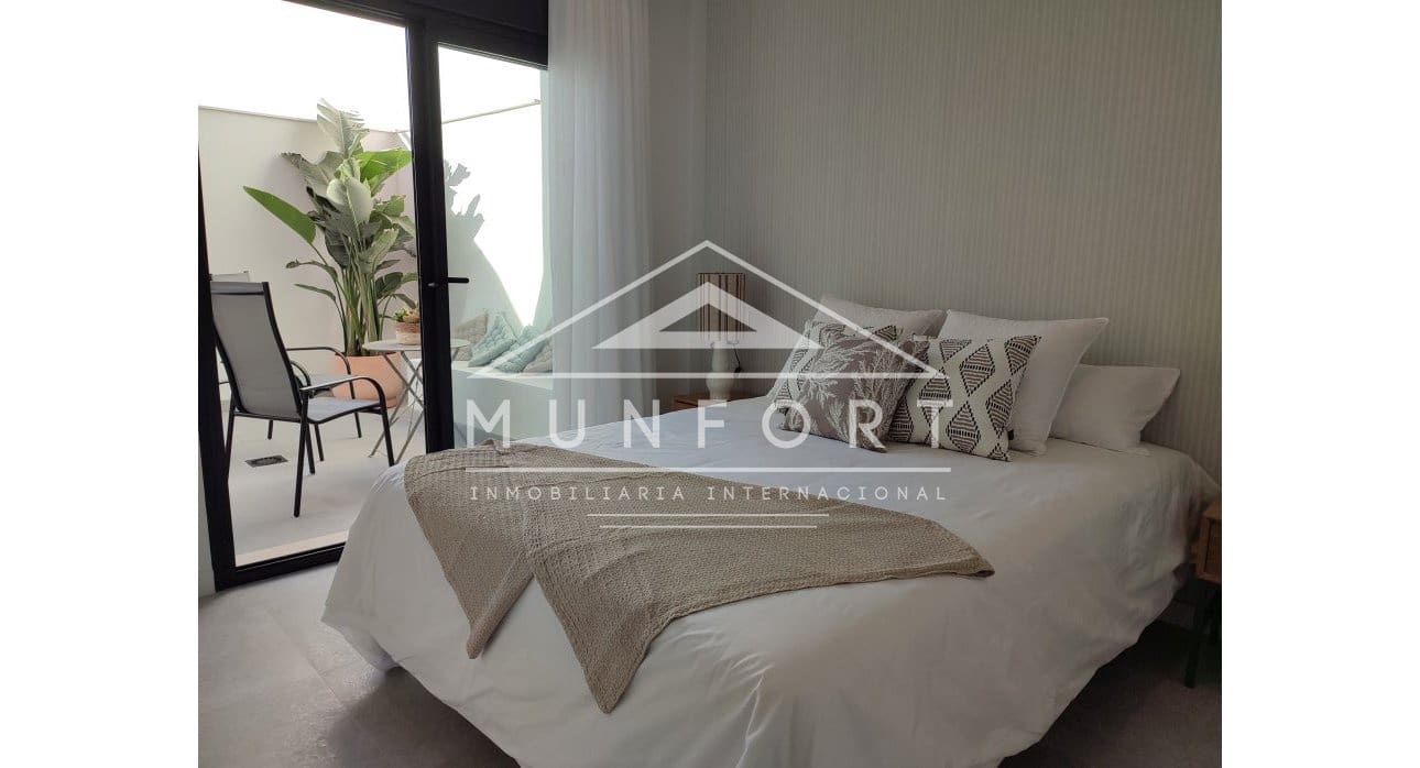 2 quarto Bungalow para venda em Pilar de la Horadada com piscina - 269 901 € (Ref: 9270600)