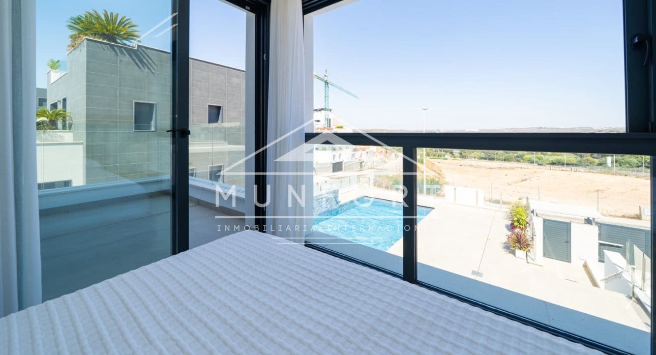 4 camera da letto Villa in vendita in Orihuela Costa con piscina - 995.000 € (Rif: 9273178)