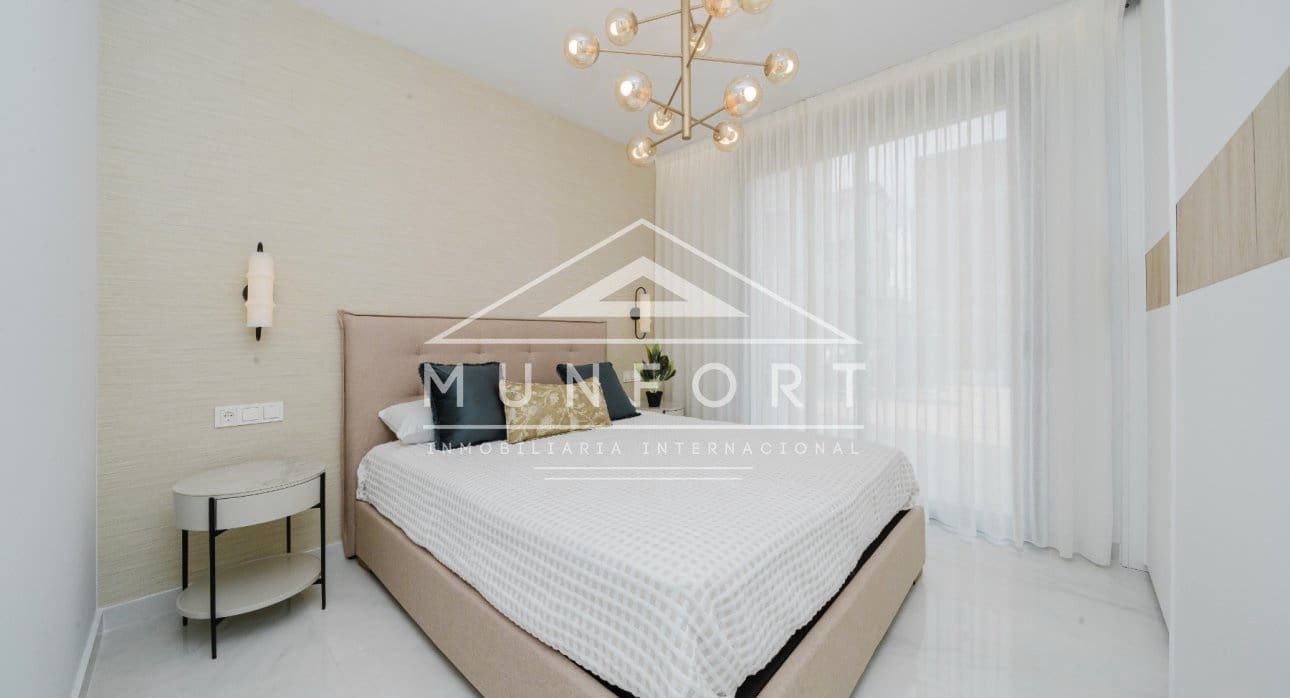 Chalet de 4 habitaciones en Orihuela Costa en venta con piscina - 995.000 € (Ref: 9273178)