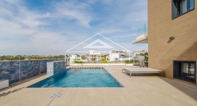 4 slaapkamer Villa te koop in Campoamor, Orihuela met zwembad - € 995.000 (Ref: 9273178)