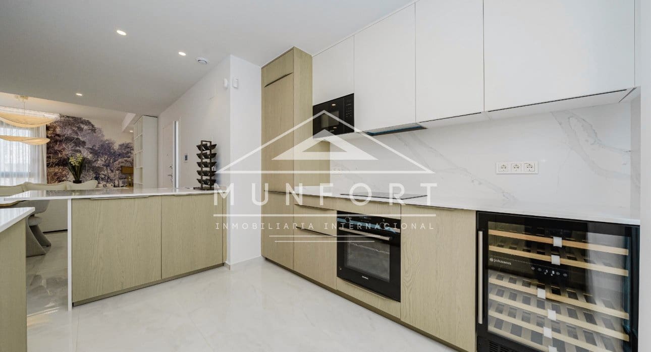 Chalet de 4 habitaciones en Orihuela Costa en venta con piscina - 995.000 € (Ref: 9273178)