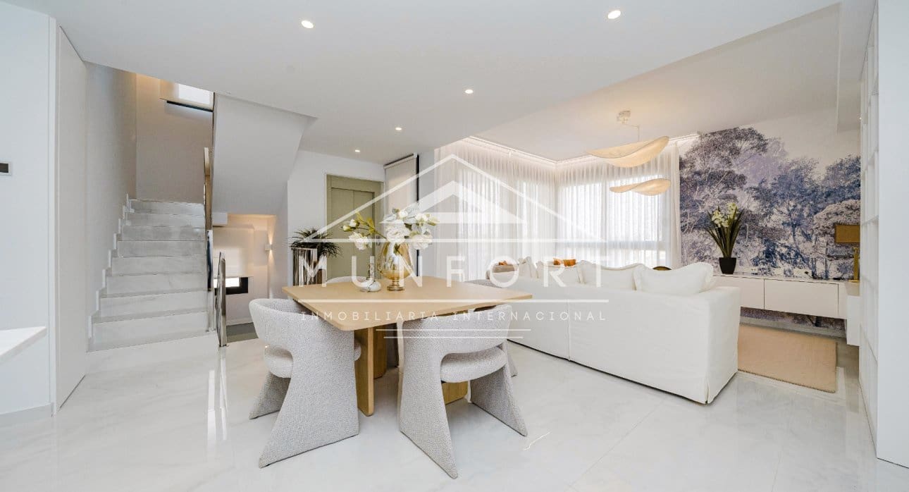 Chalet de 4 habitaciones en Orihuela Costa en venta con piscina - 995.000 € (Ref: 9273178)