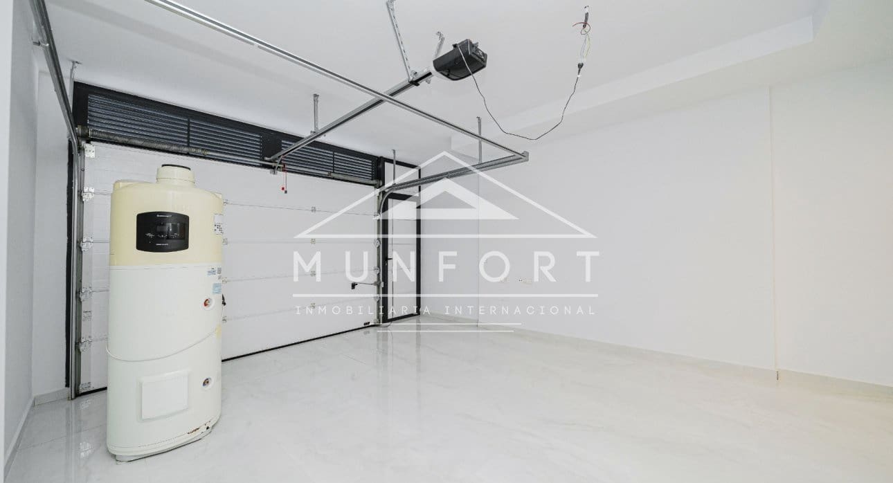 Chalet de 4 habitaciones en Orihuela Costa en venta con piscina - 995.000 € (Ref: 9273178)