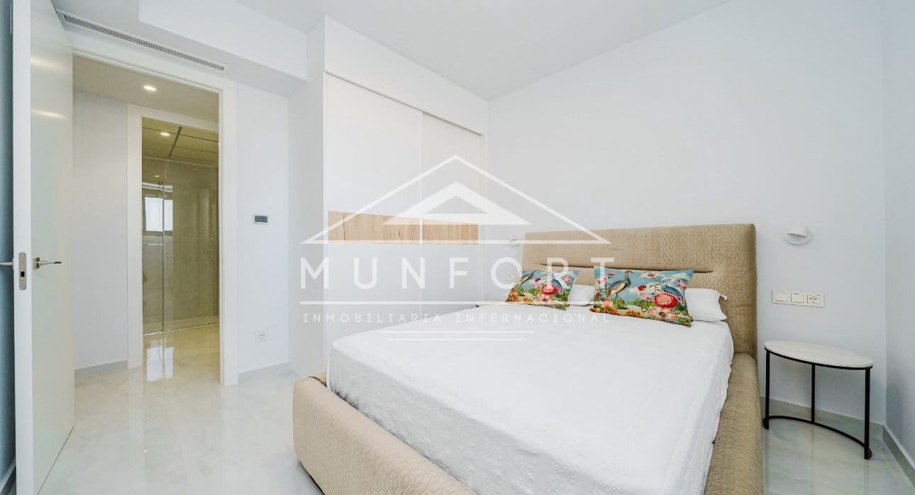 Chalet de 4 habitaciones en Orihuela Costa en venta con piscina - 995.000 € (Ref: 9273178)