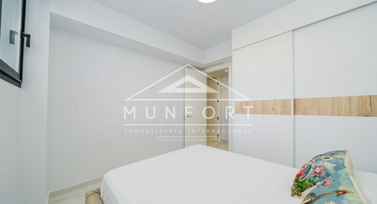 Chalet de 4 habitaciones en Orihuela Costa en venta con piscina - 995.000 € (Ref: 9273178)