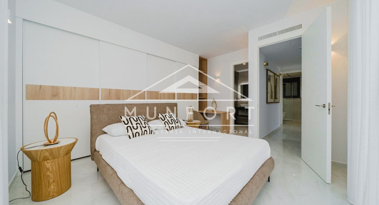 Chalet de 4 habitaciones en Orihuela Costa en venta con piscina - 995.000 € (Ref: 9273178)