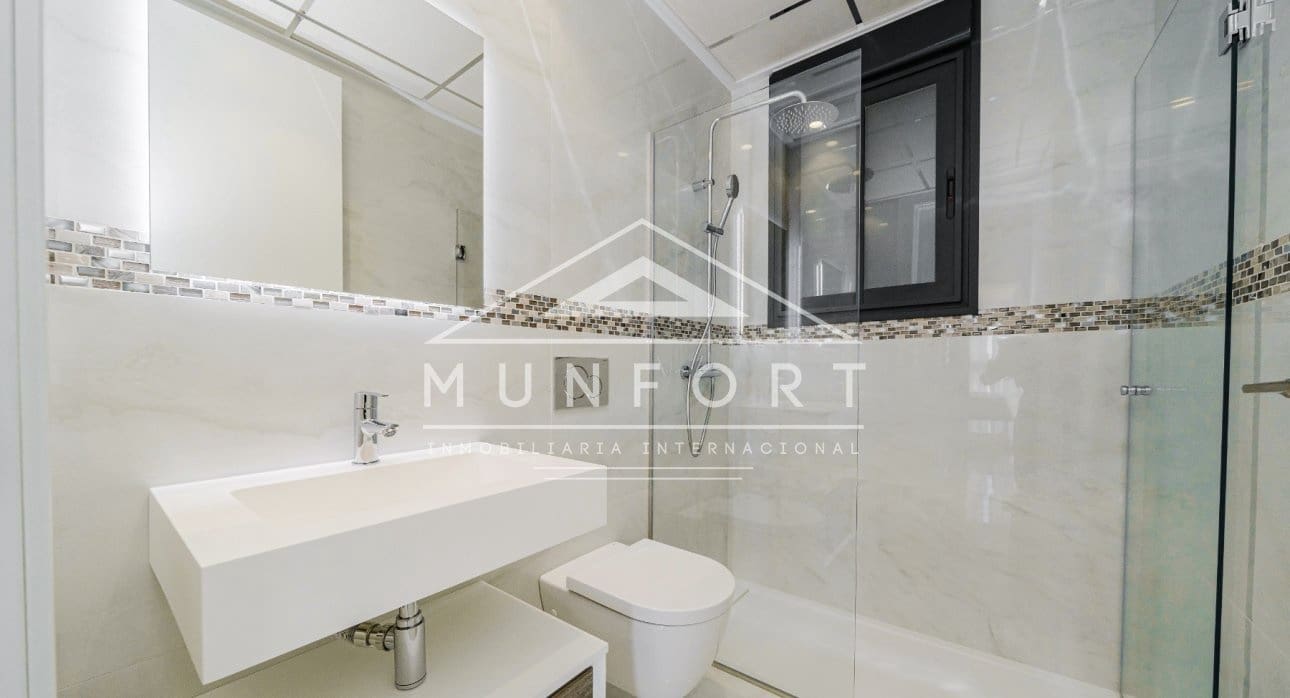 Chalet de 4 habitaciones en Orihuela Costa en venta con piscina - 995.000 € (Ref: 9273178)