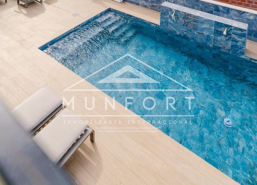 4 makuuhuone Huvila myytävänä paikassa Orihuela Costa mukana uima-altaan - 995 000 € (Ref: 9273178)