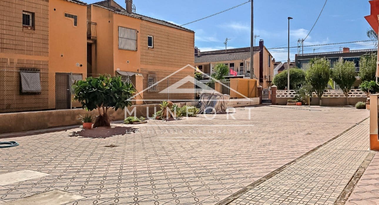 3 bedroom Apartment for sale in Los Alcazares - € 159,000 (Ref: 9273183)