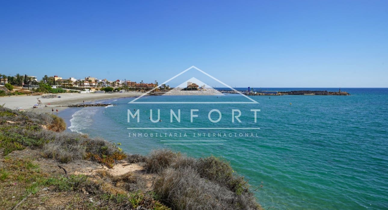 2 makuuhuone Bungalow myytävänä paikassa Torre de la Horadada mukana uima-altaan - 334 000 € (Ref: 9274160)