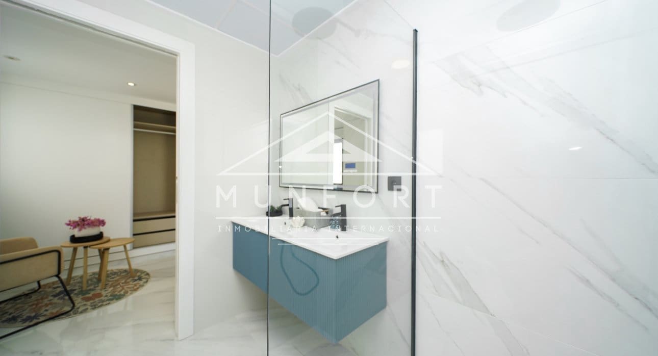 3 slaapkamer Villa te koop in San Pedro del Pinatar met zwembad - € 465.000 (Ref: 9274699)