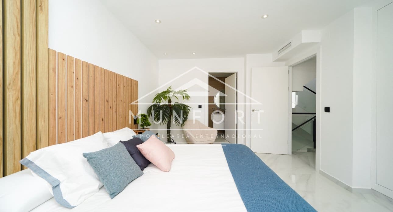 3 slaapkamer Villa te koop in San Pedro del Pinatar met zwembad - € 465.000 (Ref: 9274699)