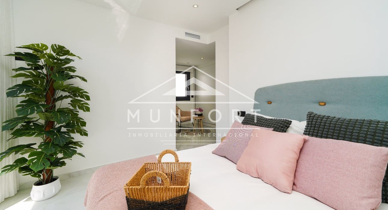 3 slaapkamer Villa te koop in San Pedro del Pinatar met zwembad - € 465.000 (Ref: 9274699)