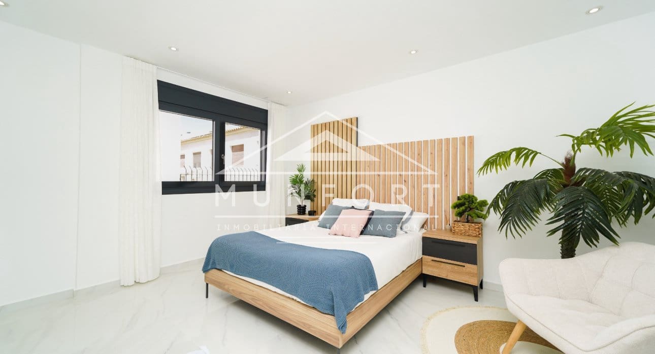 3 slaapkamer Villa te koop in San Pedro del Pinatar met zwembad - € 465.000 (Ref: 9274699)