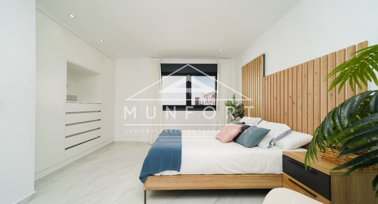 3 slaapkamer Villa te koop in San Pedro del Pinatar met zwembad - € 465.000 (Ref: 9274699)