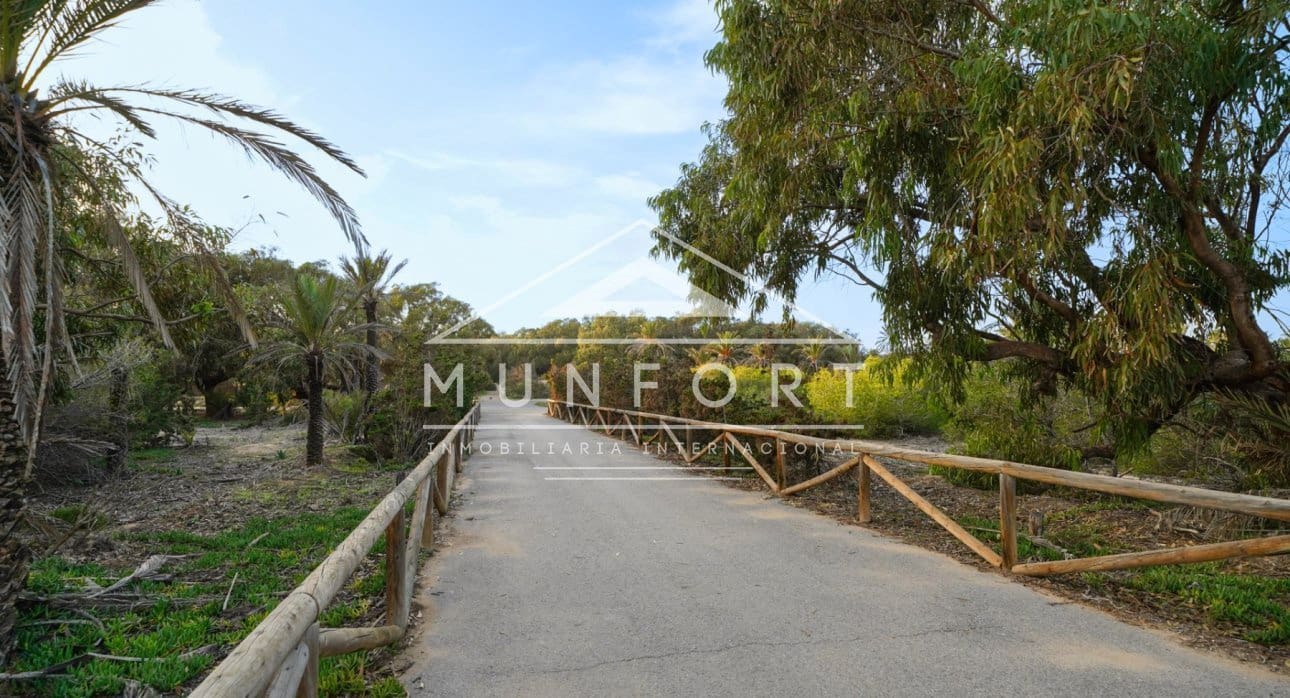 Apartamento de 2 habitaciones en Guardamar del Segura en venta con piscina - 294.000 € (Ref: 9274702)