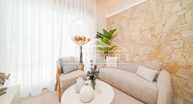 Chalet de 3 habitaciones en Ciudad Quesada, Rojales en venta con piscina - 435.000 € (Ref: 9274710)