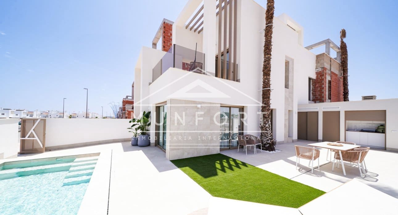 3 chambre Villa/Maison à vendre à Ciudad Quesada avec piscine - 435 000 € (Ref: 9274710)