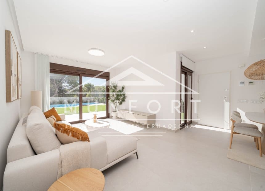 3 Zimmer Villa zu verkaufen in Pilar de la Horadada mit Pool - 560.000 € (Ref: 9275216)