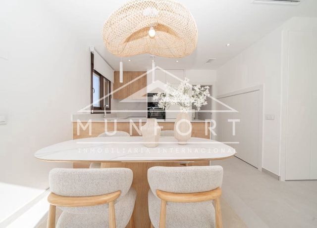 3 soveværelse Villa til salg i Pinar de Campoverde, Pilar de la Horadada med swimmingpool - € 499.000 (Ref: 9275216)