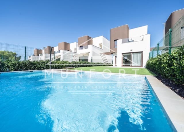 3 camera da letto Villa in vendita in Pinar de Campoverde, Pilar de la Horadada con piscina - 499.000 € (Rif: 9275216)