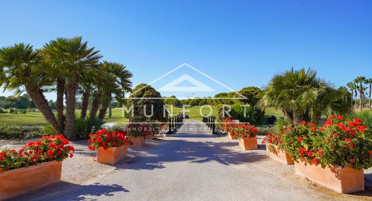 3 Zimmer Villa zu verkaufen in Pilar de la Horadada mit Pool - 765.302 € (Ref: 9275218)