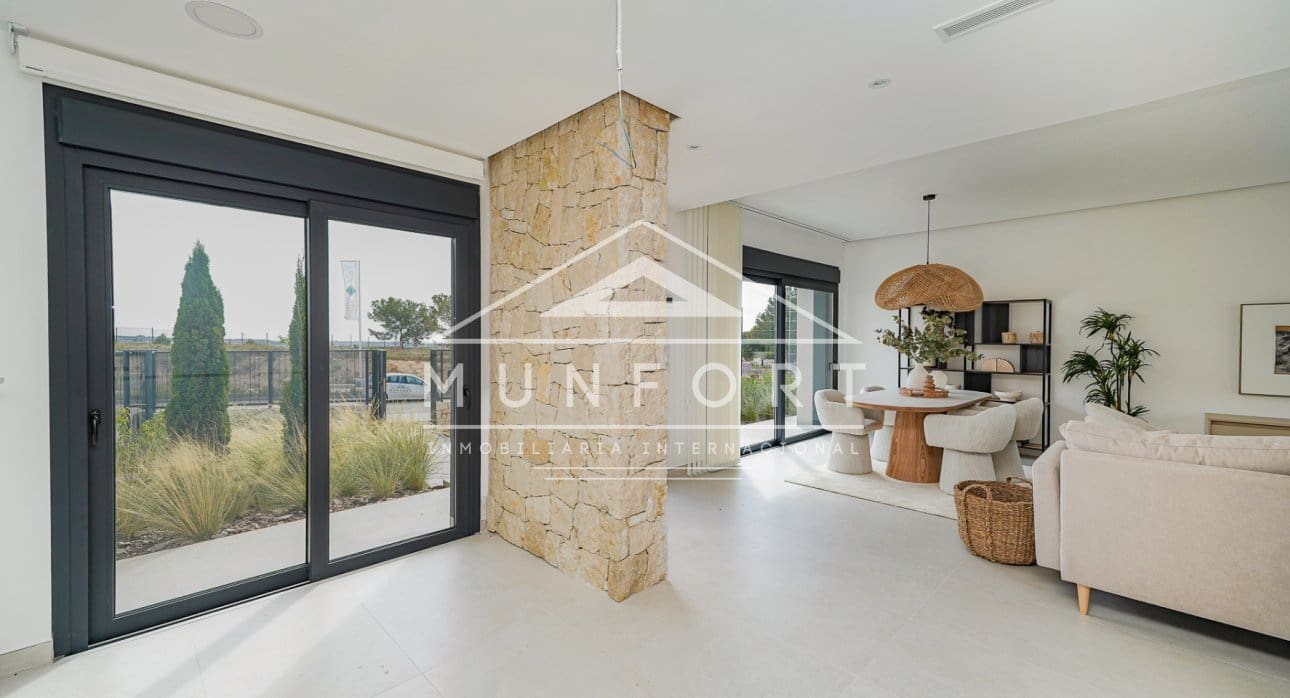 3 Zimmer Villa zu verkaufen in Pilar de la Horadada mit Pool - 765.302 € (Ref: 9275218)