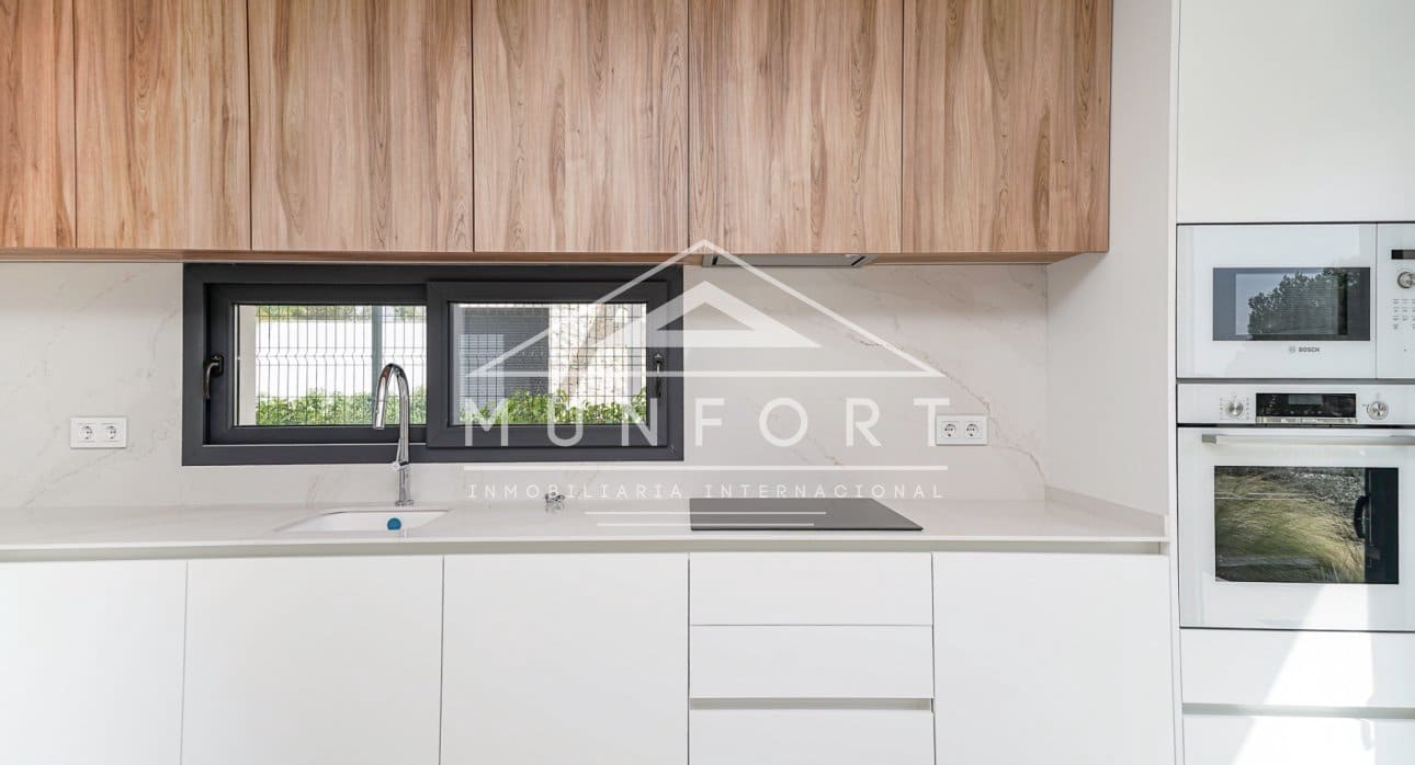 3 Zimmer Villa zu verkaufen in Pilar de la Horadada mit Pool - 765.302 € (Ref: 9275218)