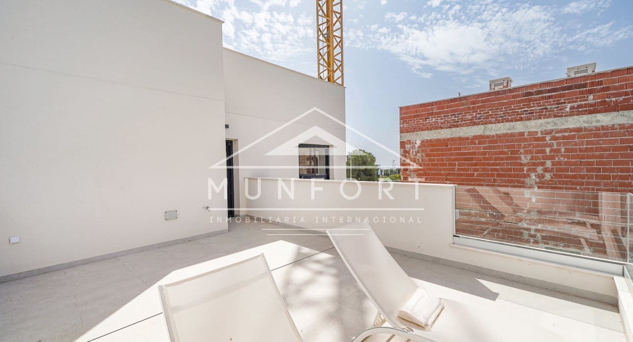 3 Zimmer Villa zu verkaufen in Pilar de la Horadada mit Pool - 765.302 € (Ref: 9275218)