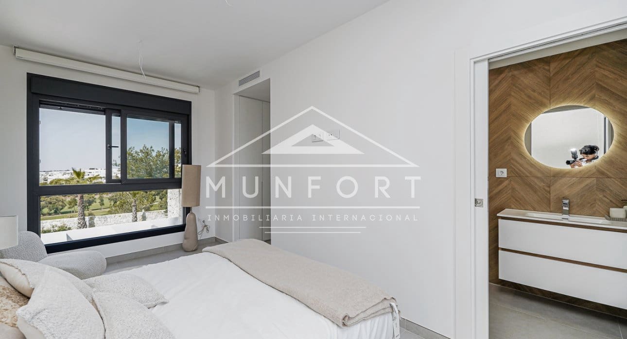 3 Zimmer Villa zu verkaufen in Pilar de la Horadada mit Pool - 765.302 € (Ref: 9275218)