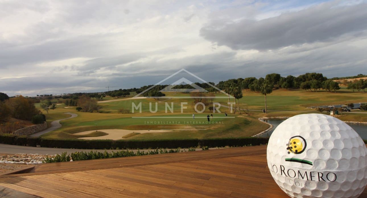 3 bedroom Villa for sale in Pilar de la Horadada with pool - € 539,900 (Ref: 9275220)